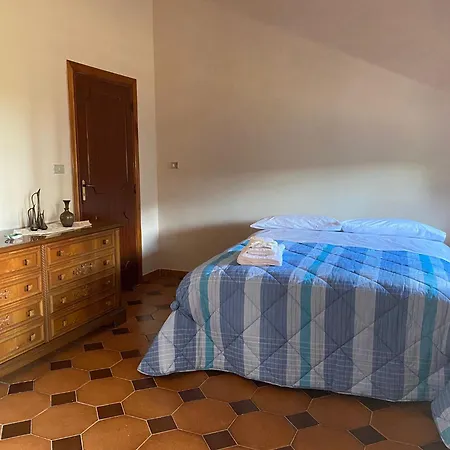 La Bouganville House * Naples